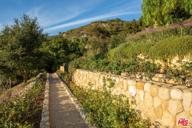 1140 E Mountain Drive, Santa Barbara, CA 93108