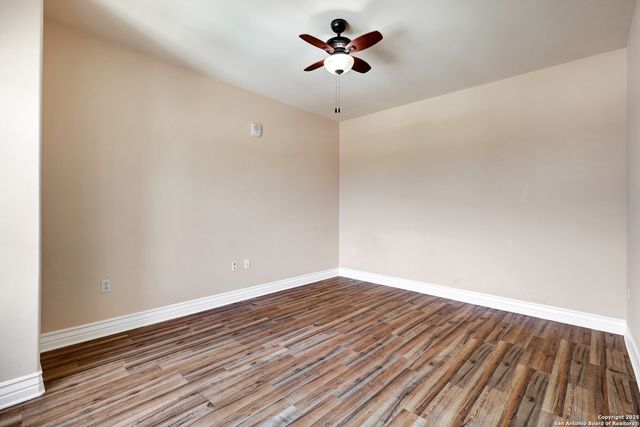 215 Center St Apt 1905, San Antonio, TX 78202