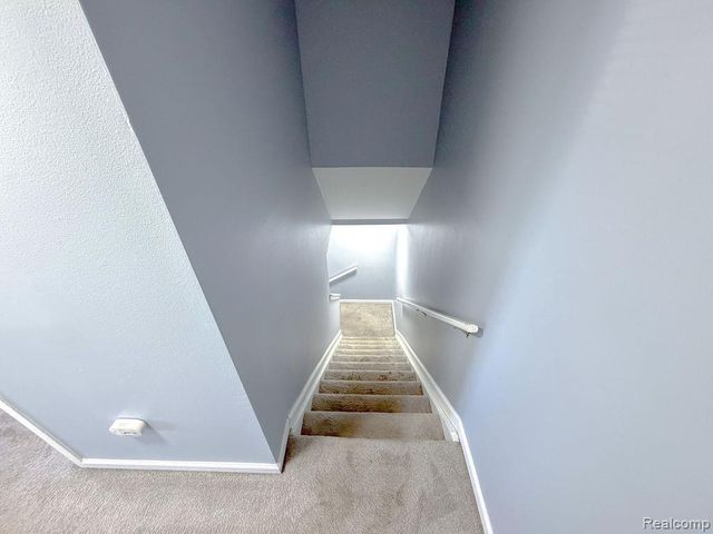 24943 Mayfair Street, Flat Rock, MI 48134