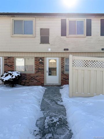 24943 Mayfair Street, Flat Rock, MI 48134