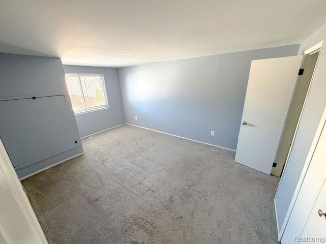 24943 Mayfair Street, Flat Rock, MI 48134