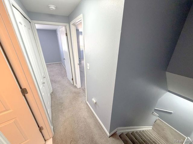 24943 Mayfair Street, Flat Rock, MI 48134