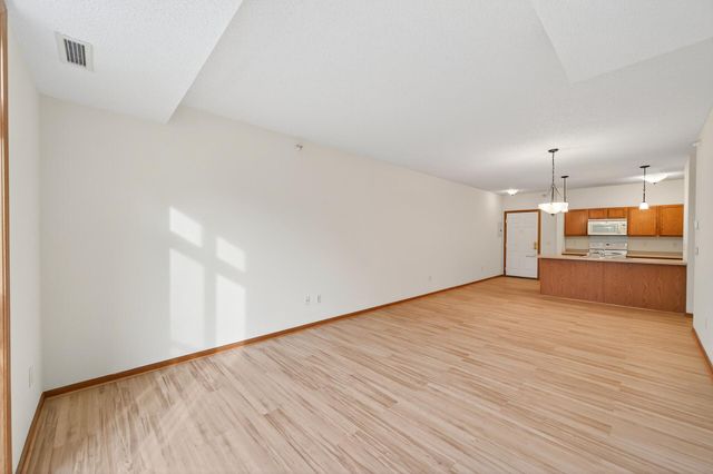 1776 Maryland Avenue E 100, Saint Paul, MN 55106