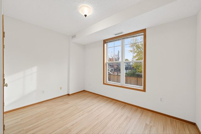 1776 Maryland Avenue E 100, Saint Paul, MN 55106