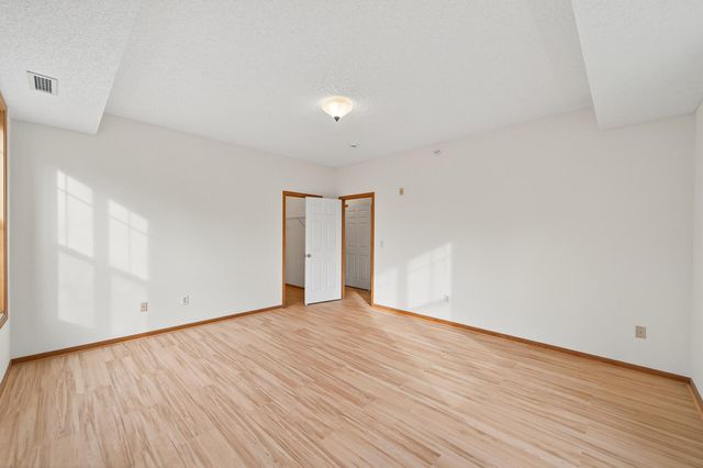 1776 Maryland Avenue E 100, Saint Paul, MN 55106