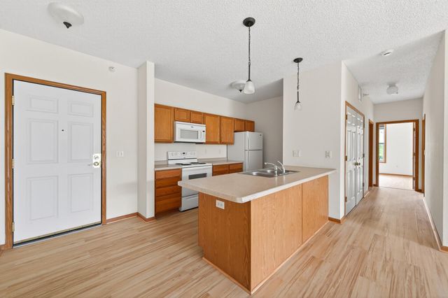 1776 Maryland Avenue E 100, Saint Paul, MN 55106