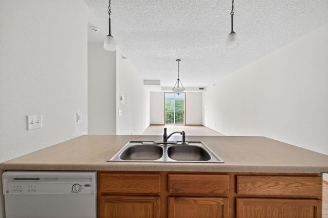 1776 Maryland Avenue E 100, Saint Paul, MN 55106