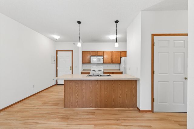 1776 Maryland Avenue E 100, Saint Paul, MN 55106