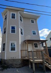 16 Vermont Street, Waterbury, CT 06704