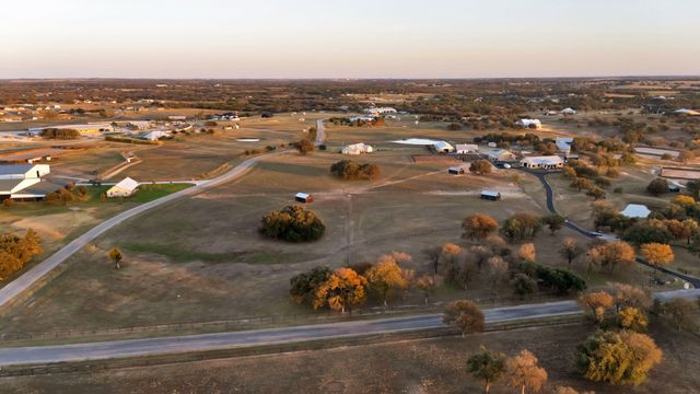 221 Silver Spur, Weatherford, TX 76087