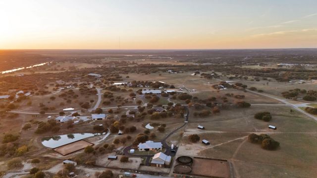 221 Silver Spur, Weatherford, TX 76087