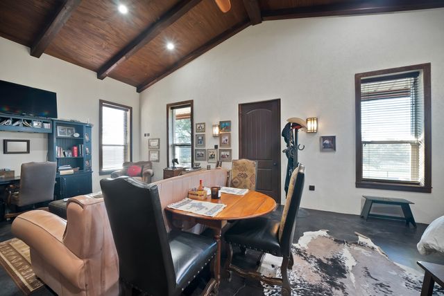 221 Silver Spur, Weatherford, TX 76087