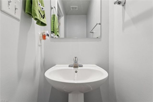261 Mildred DR, Williamsburg, VA 23188