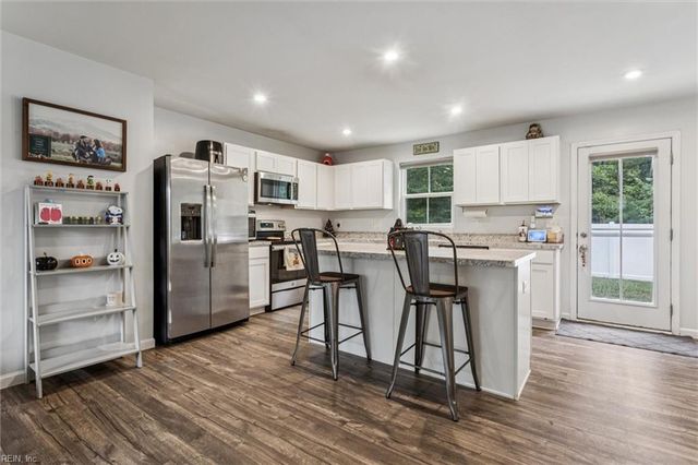 261 Mildred DR, Williamsburg, VA 23188