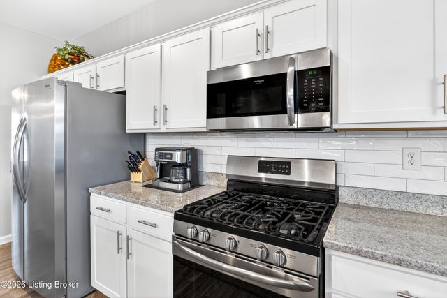 1882 Carabiner Way, Louisville, KY 40245
