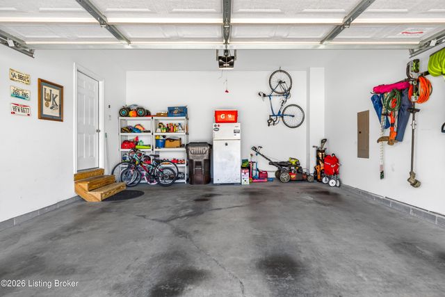 1882 Carabiner Way, Louisville, KY 40245