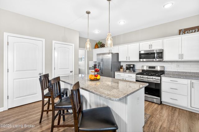 1882 Carabiner Way, Louisville, KY 40245