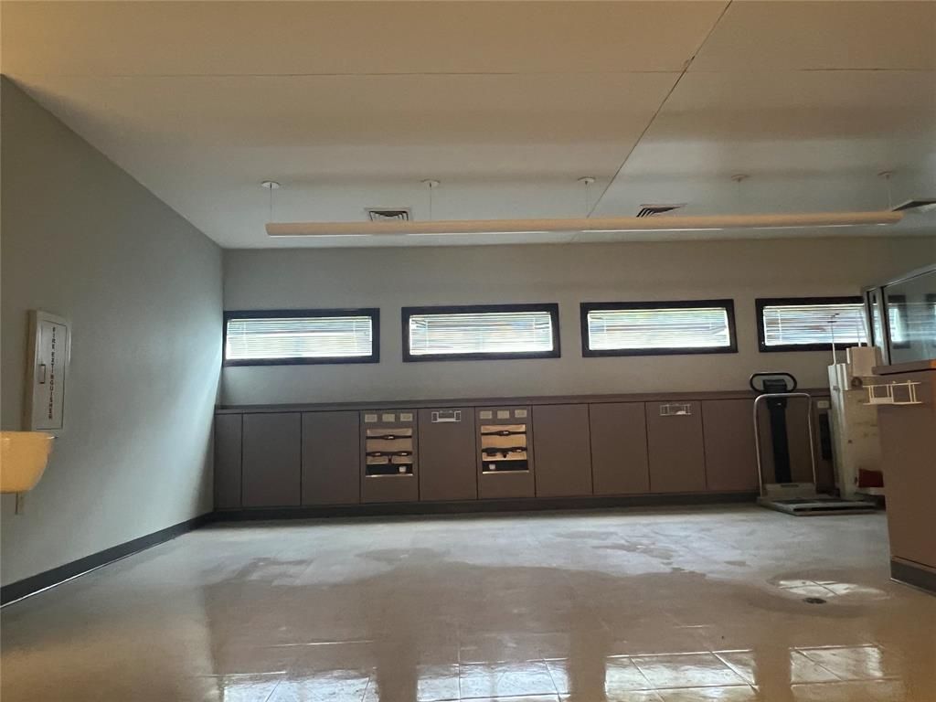 Image 21 of property listing at 1506 E Lincoln Road, Idabel, OK 74745