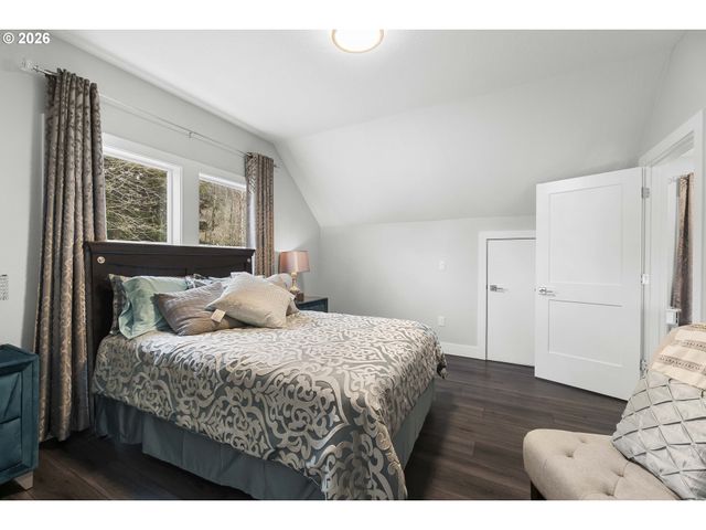 1141 CEDAR FALLS Rd, Washougal, WA 98671