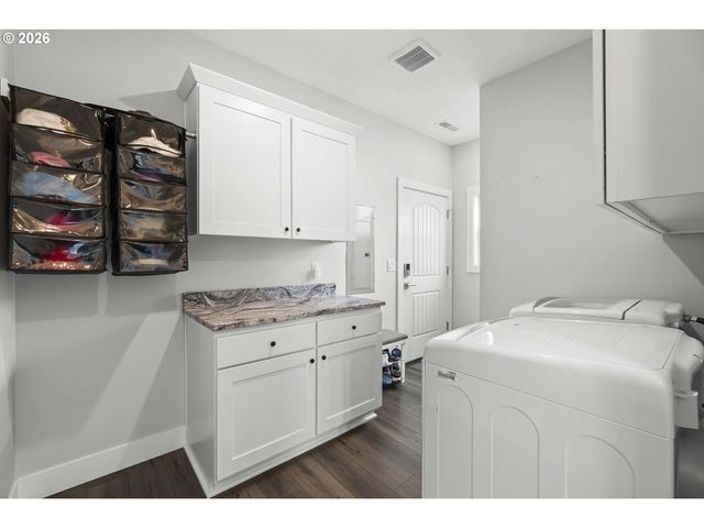 1141 CEDAR FALLS Rd, Washougal, WA 98671