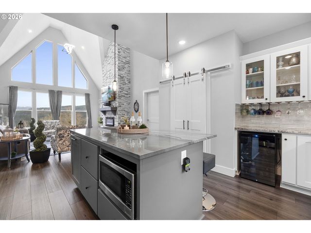 1141 CEDAR FALLS Rd, Washougal, WA 98671