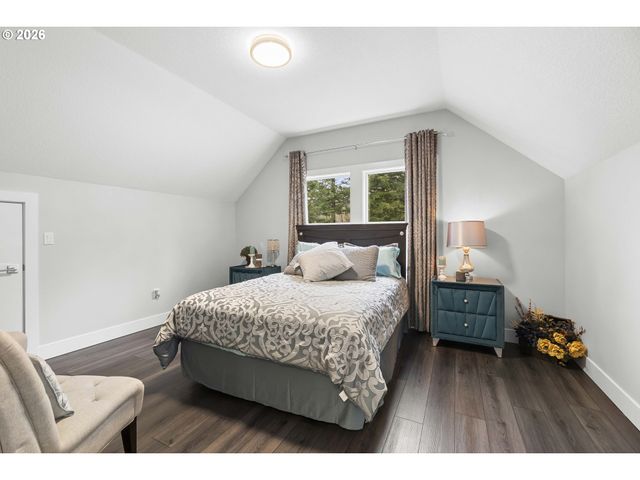 1141 CEDAR FALLS Rd, Washougal, WA 98671