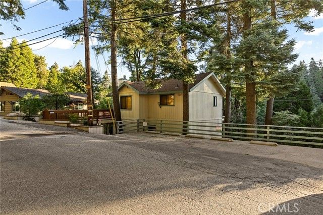 707 Virginia Court, Lake Arrowhead, CA 92352