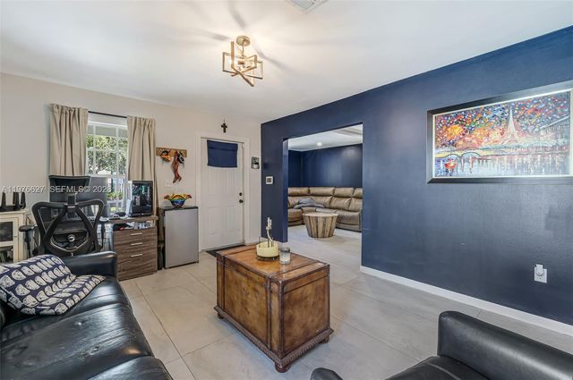 11747 SW 113th Ter, Miami, FL 33186