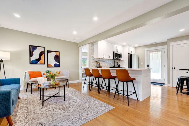 134 Washington St 134, Melrose, MA 02176