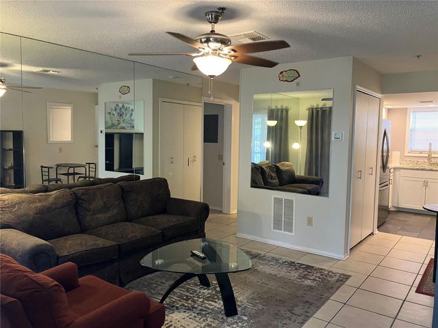 2210 VISTA DEL SOL CIRCLE 503, Lutz, FL 33558