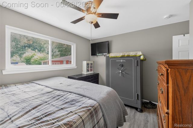 24355 Mary Street, Taylor, MI 48180