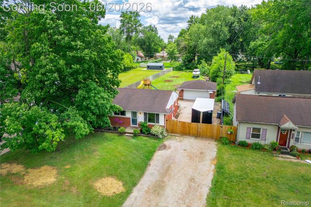 24355 Mary Street, Taylor, MI 48180