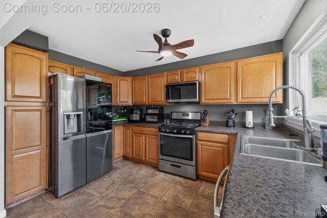 24355 Mary Street, Taylor, MI 48180