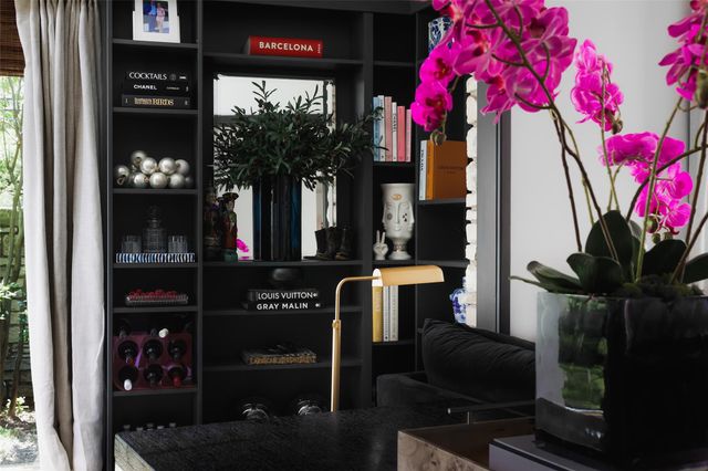 2401 Jarratt Ave, Austin, TX 78703