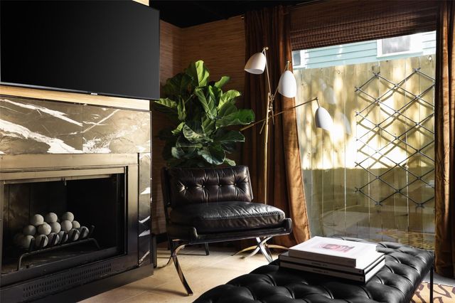 2401 Jarratt Ave, Austin, TX 78703