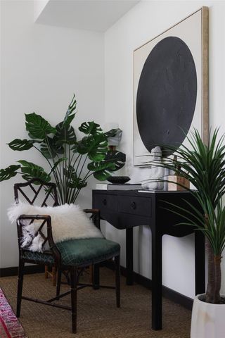 2401 Jarratt Ave, Austin, TX 78703