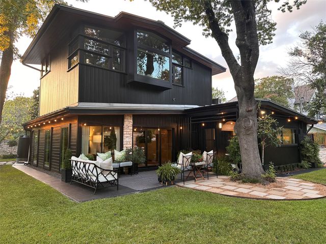 2401 Jarratt Ave, Austin, TX 78703