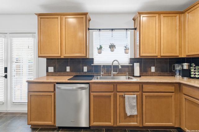 21514 Thunder Basin, San Antonio, TX 78261