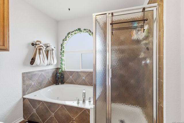 21514 Thunder Basin, San Antonio, TX 78261