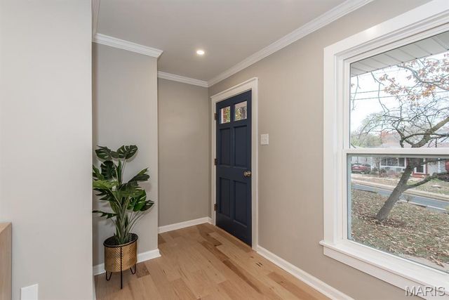 804 Edgar Road, St Louis, MO 63119