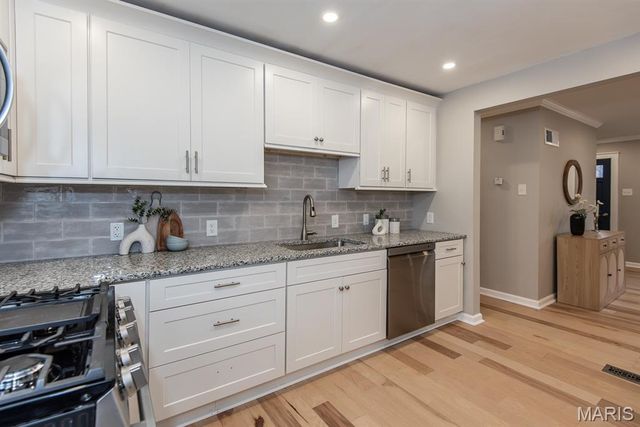 804 Edgar Road, St Louis, MO 63119