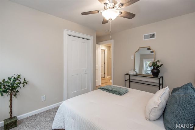 804 Edgar Road, St Louis, MO 63119