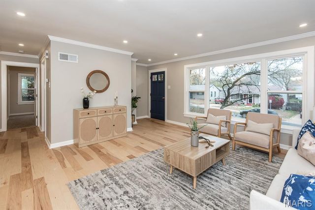 804 Edgar Road, St Louis, MO 63119