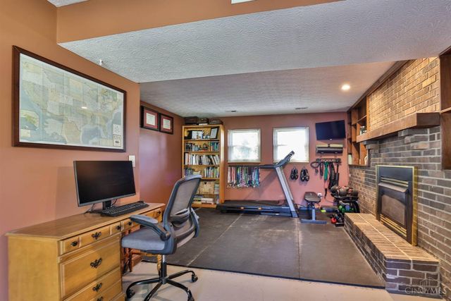 57 Landis Circle, Millville, OH 45013