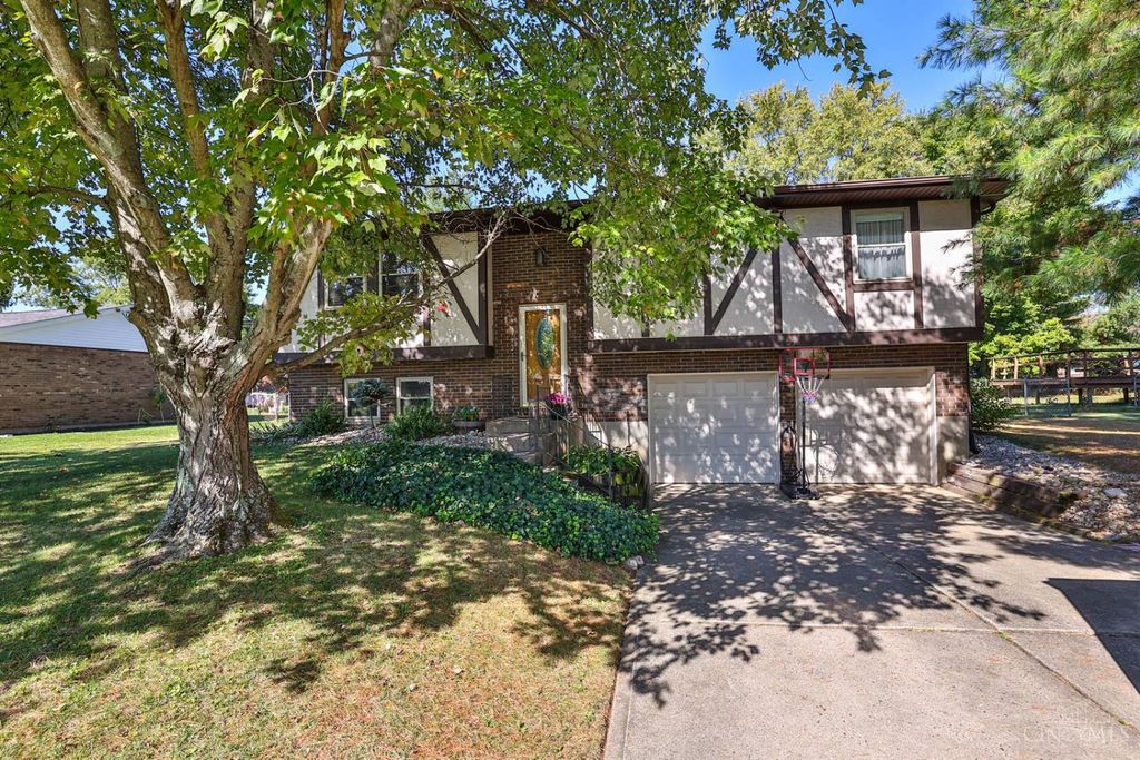 57 Landis Circle, Millville, OH 45013