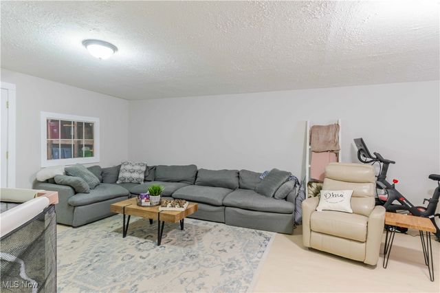 36138 N Park Drive, Avon, OH 44011