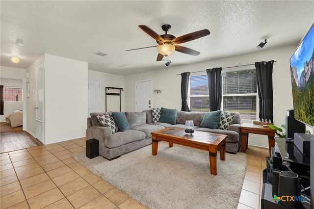 603 NW Crossing Drive, New Braunfels, TX 78130