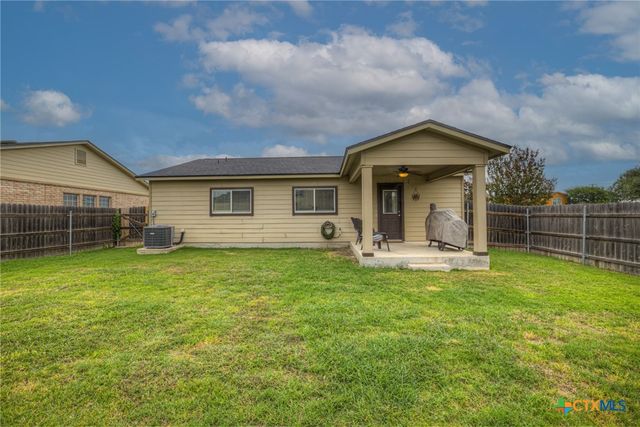 603 NW Crossing Drive, New Braunfels, TX 78130