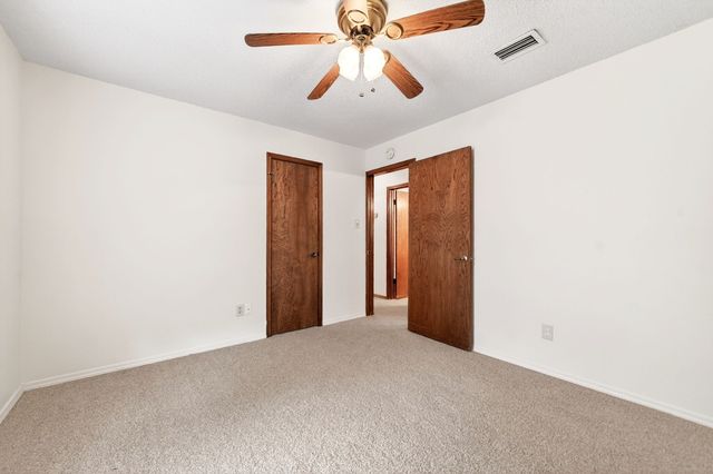 717 Steeplechase Drive, Bedford, TX 76021