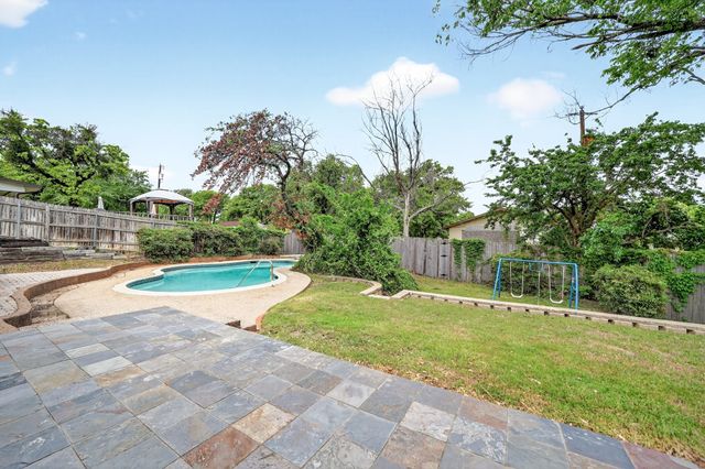 717 Steeplechase Drive, Bedford, TX 76021